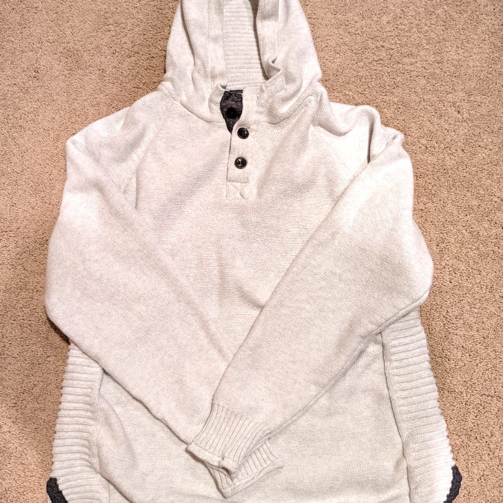 Men's XL hooded Outpost Makers sweater